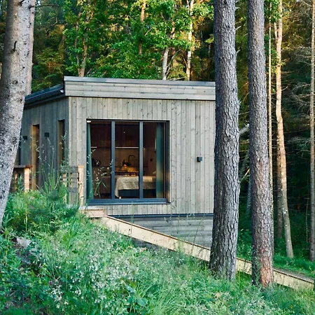 Semesterbostad Kolme Maenni Kuubik *